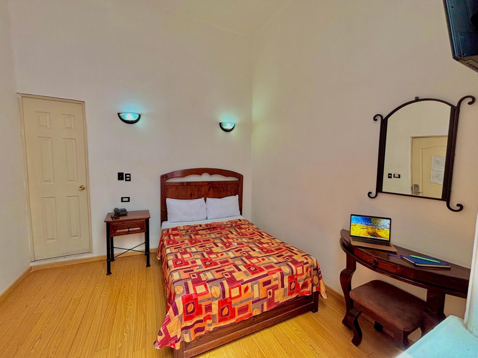 Hotel La Alhondiga Пуебла Екстериор снимка