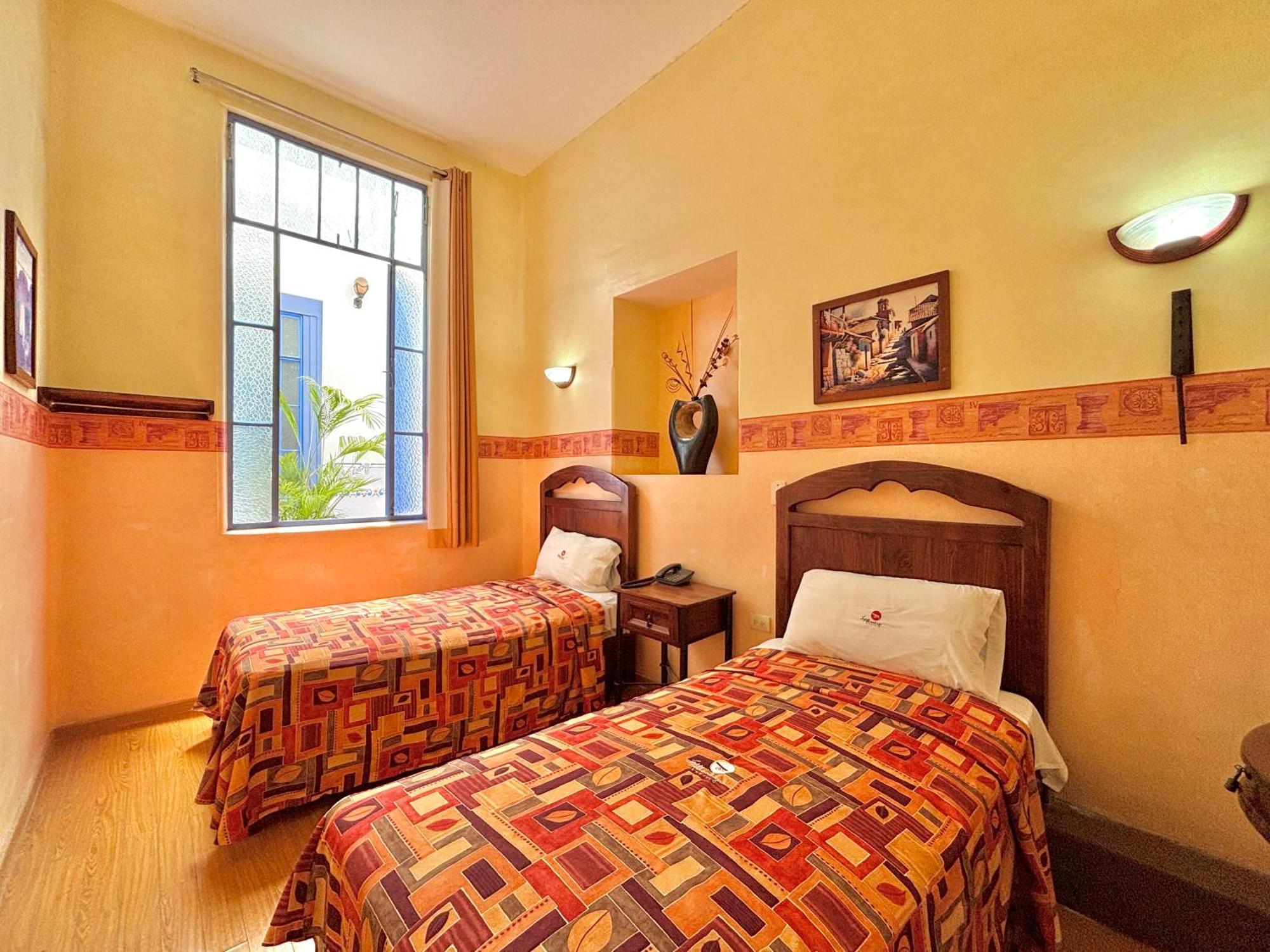 Hotel La Alhondiga Пуебла Екстериор снимка